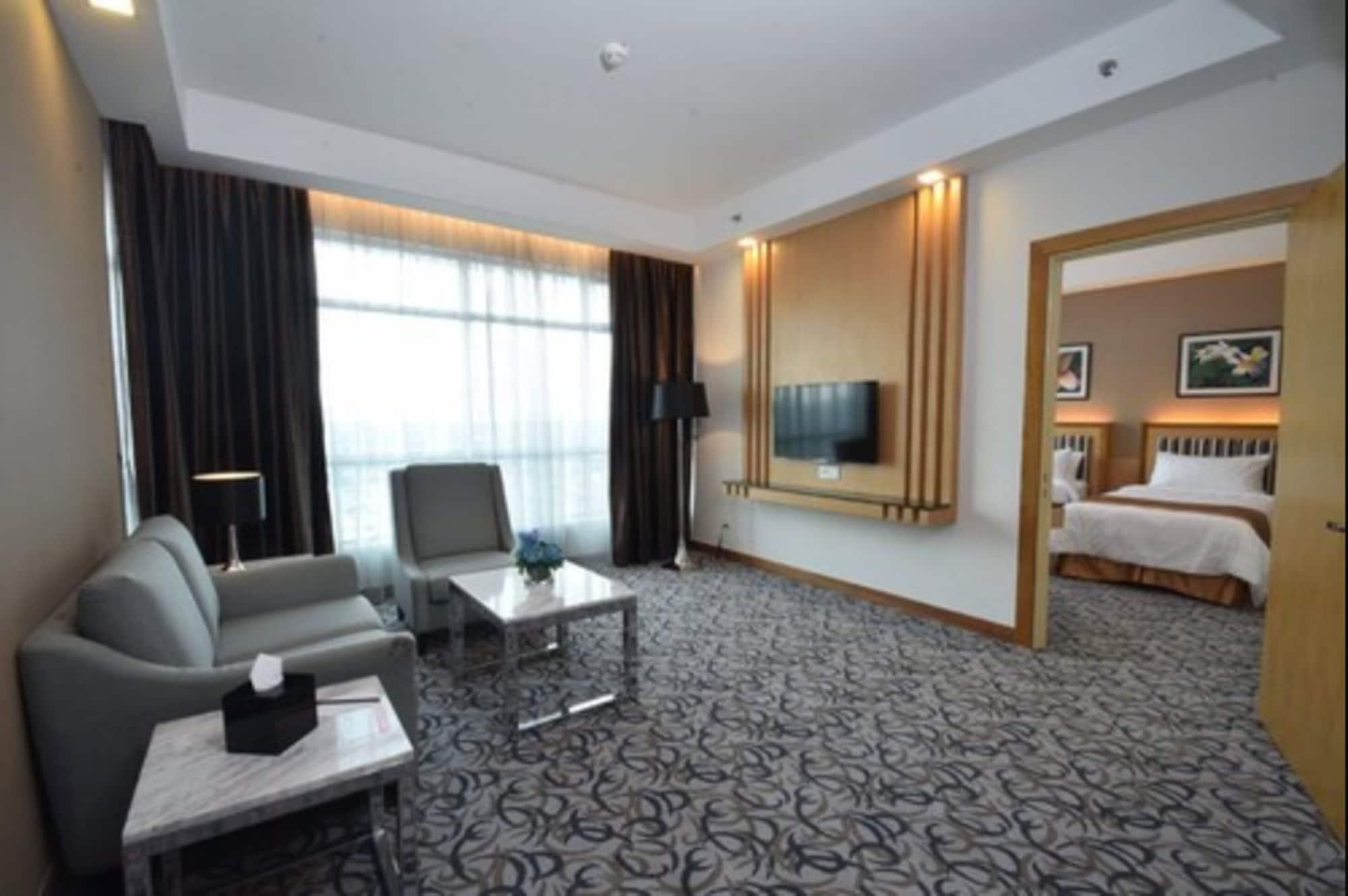 Tenera Hotel Bangi Εξωτερικό φωτογραφία Suite