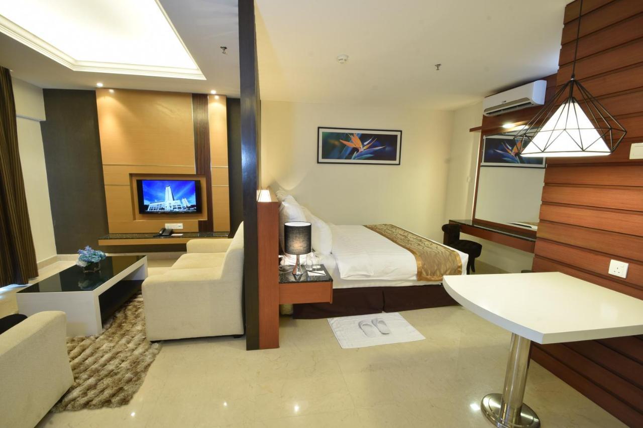 Tenera Hotel Bangi Εξωτερικό φωτογραφία A room at the hotel